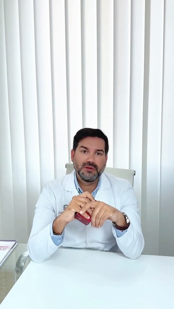 El Dr. Bidot en la portada de su publicación sobre ácido poliláctico.